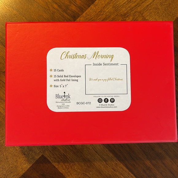 NEVER OPENED BOXED CARDS - 15 CARDS/RED ENVELOPES WITH GOLD FOIL LINING - 5"X7" - Picture 2 of 7